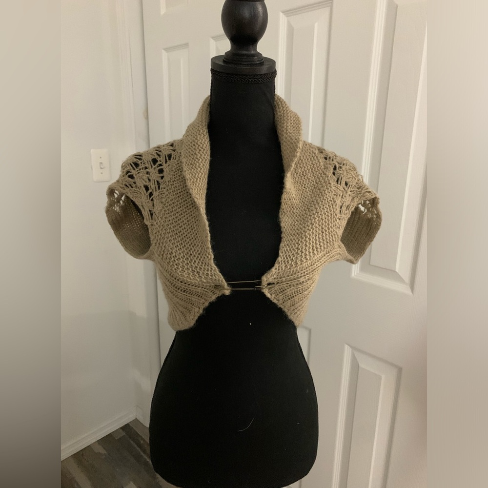 Woman’s Boléro knit cardigan one size fits all